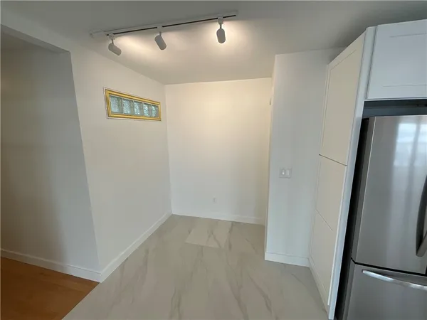 $349,000 | 33 Bullocks Point Avenue, Unit 5C, East Providence, RI 02915