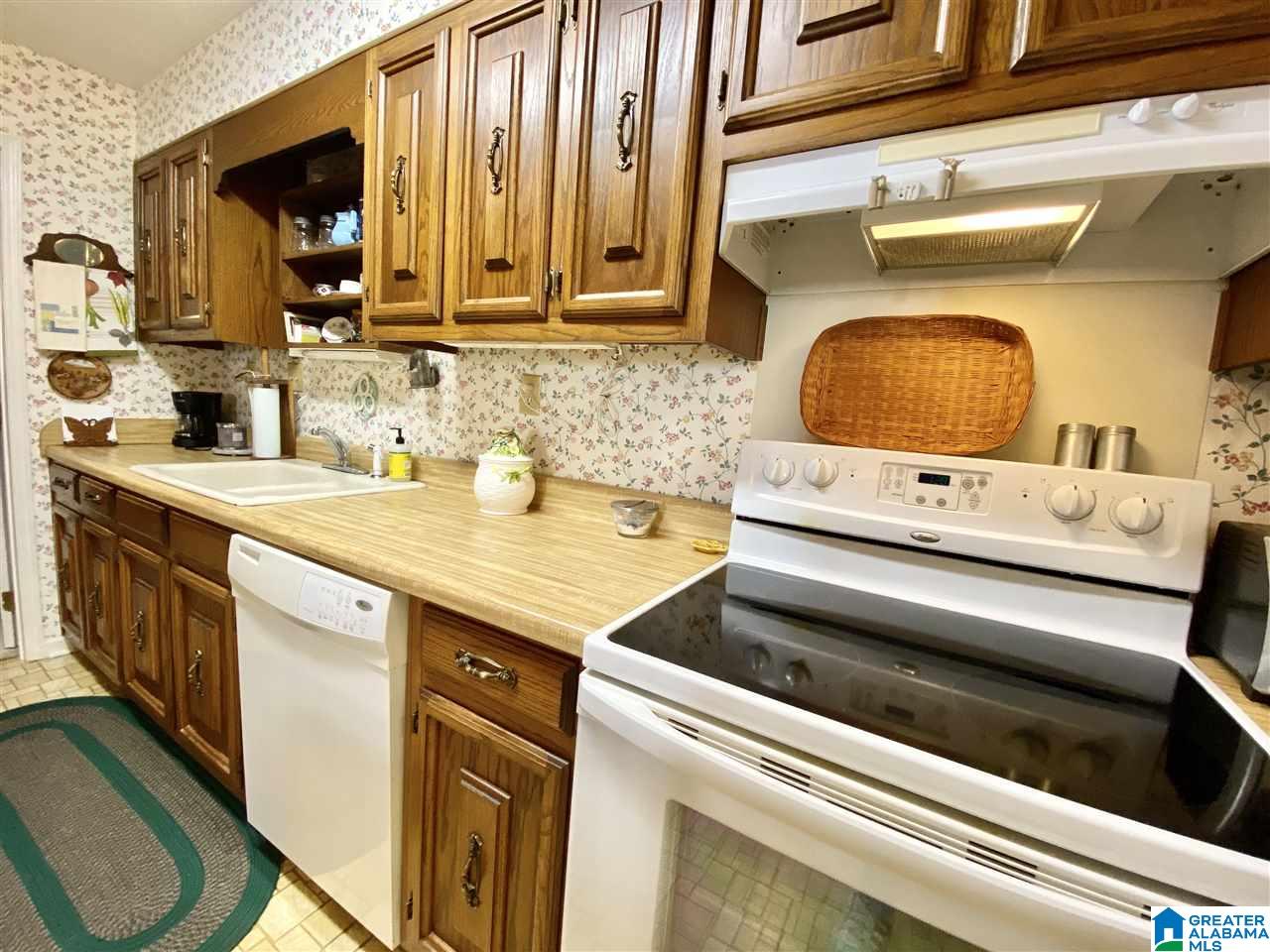 1876 Rockwood Road, Unit 1876 Birmingham, AL 35216 - Photo 7 of 32