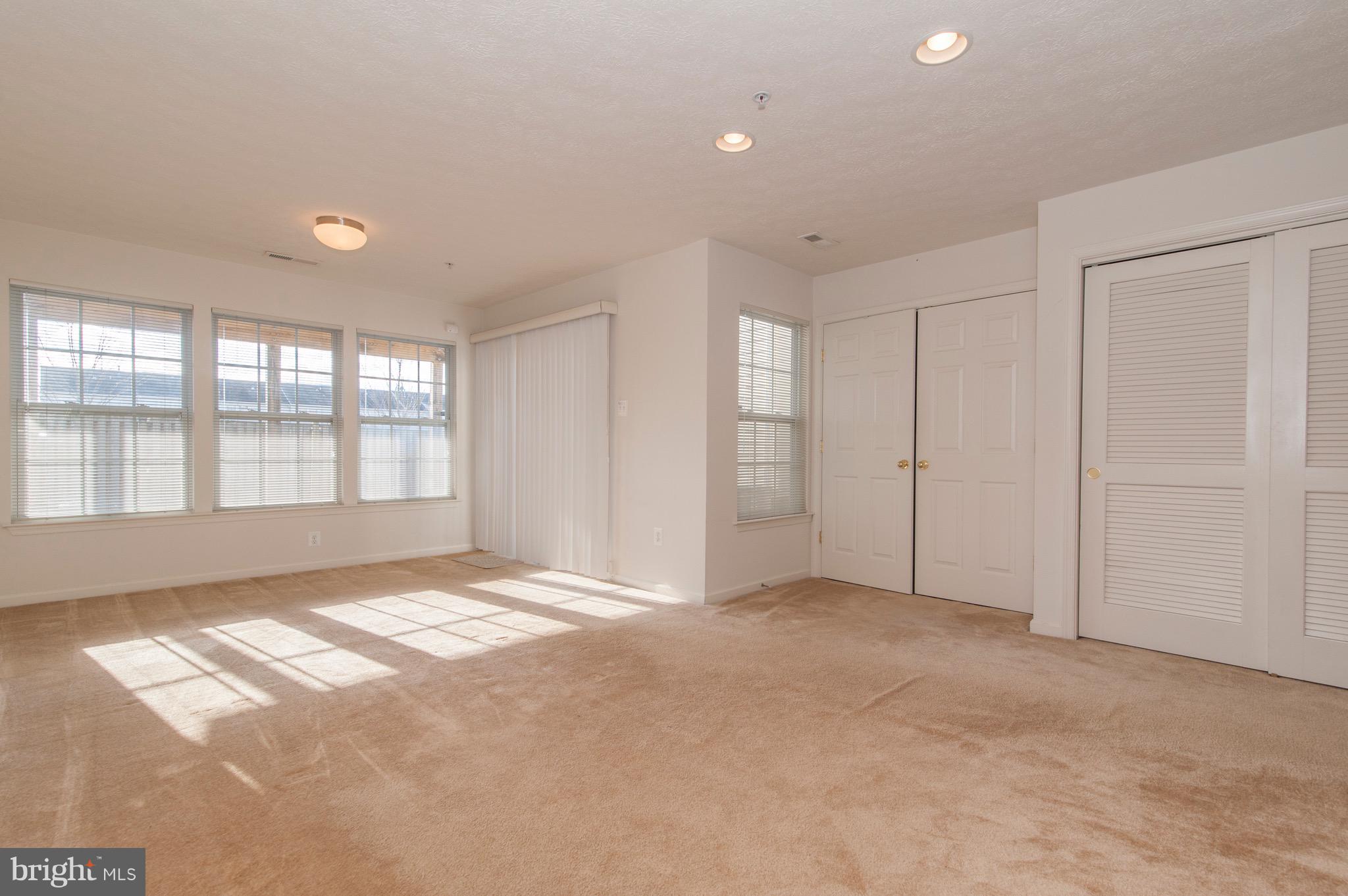 9800 Biggs Road Middle River, MD 21220 - Photo 22 of 29 Large Family Room - Man Cave