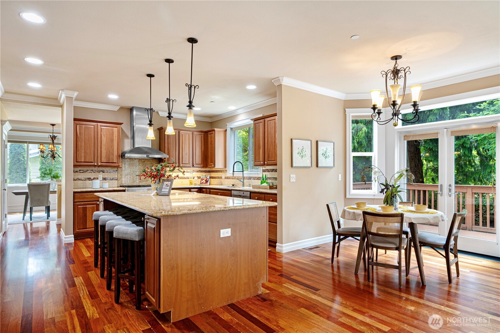 15025 Southeast 43rd Street Bellevue, WA 98006 - Photo 12 of 40