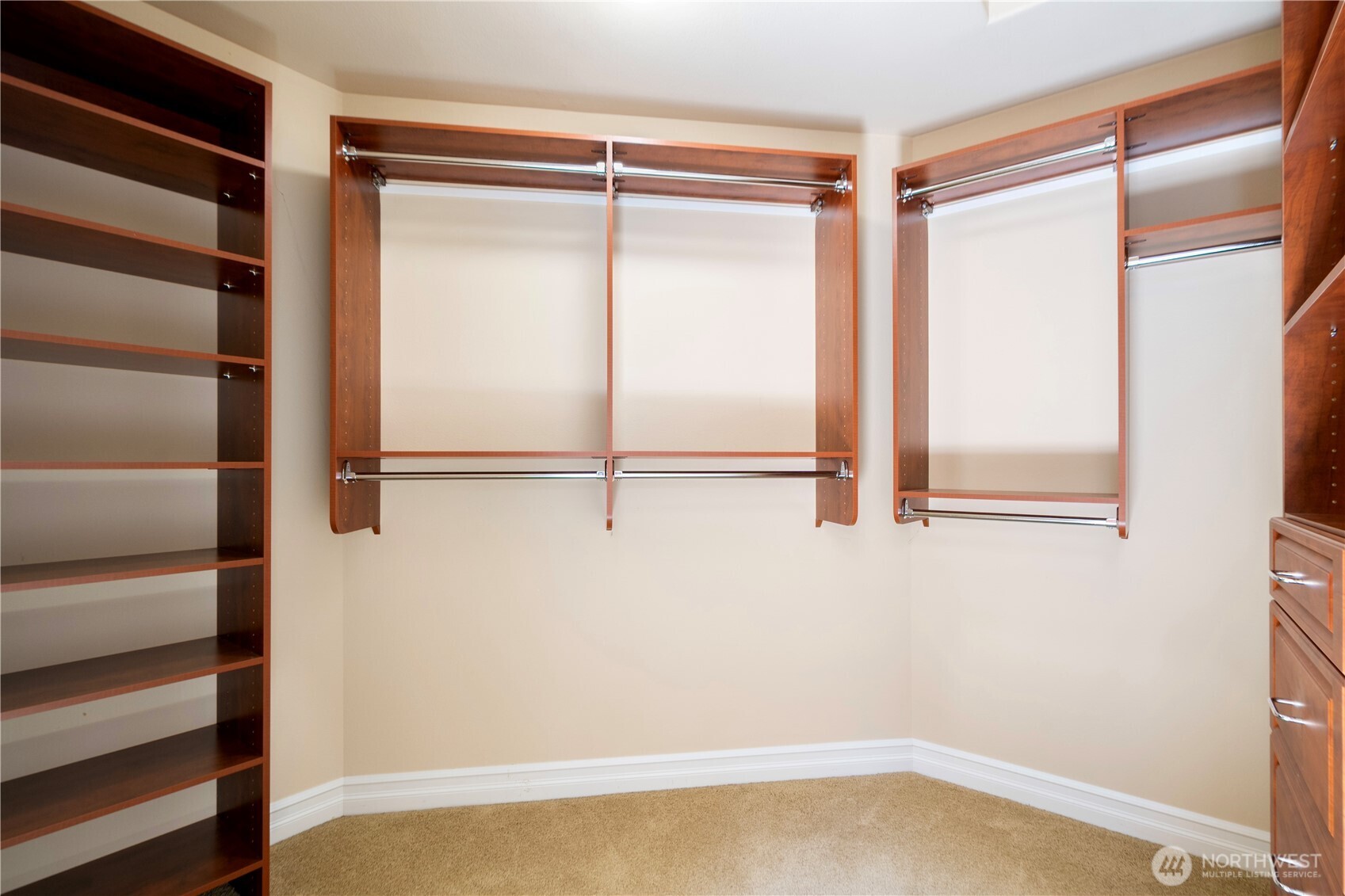 15025 Southeast 43rd Street Bellevue, WA 98006 - Photo 25 of 40