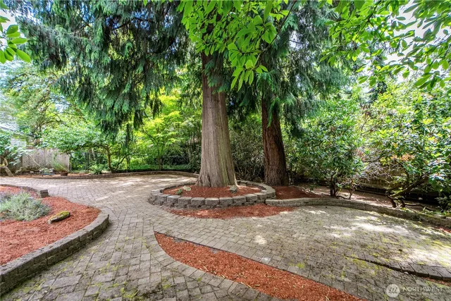 $2,898,000 | 15025 Southeast 43rd Street, Bellevue, WA 98006
