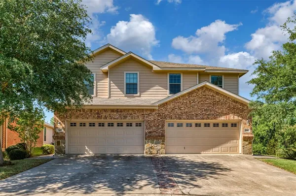 $1,795 | 339 Orbit Drive, Lavon, TX 75166