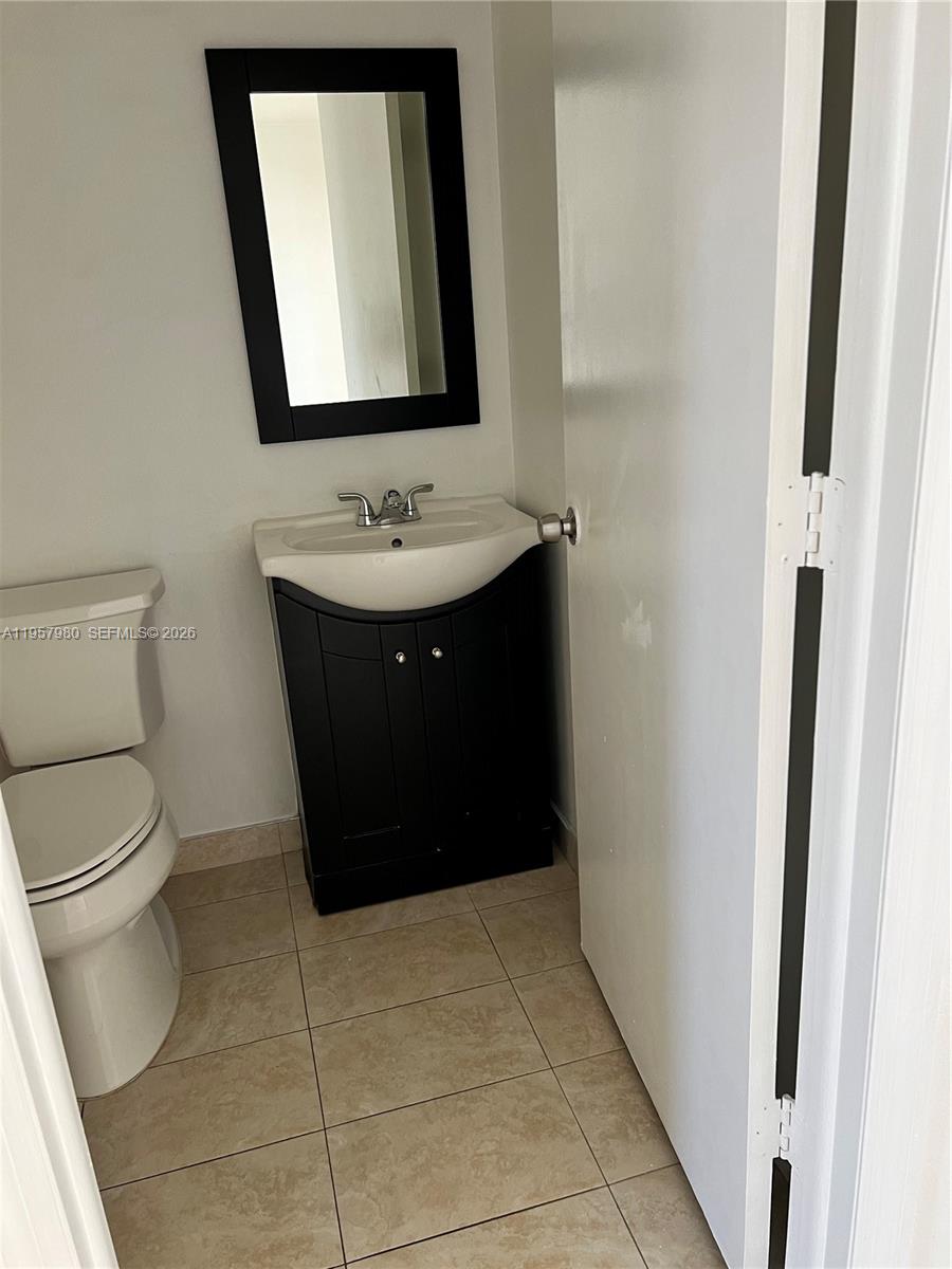 3810 Southwest 153rd Place Miami, FL 33185 - Photo 12 of 37