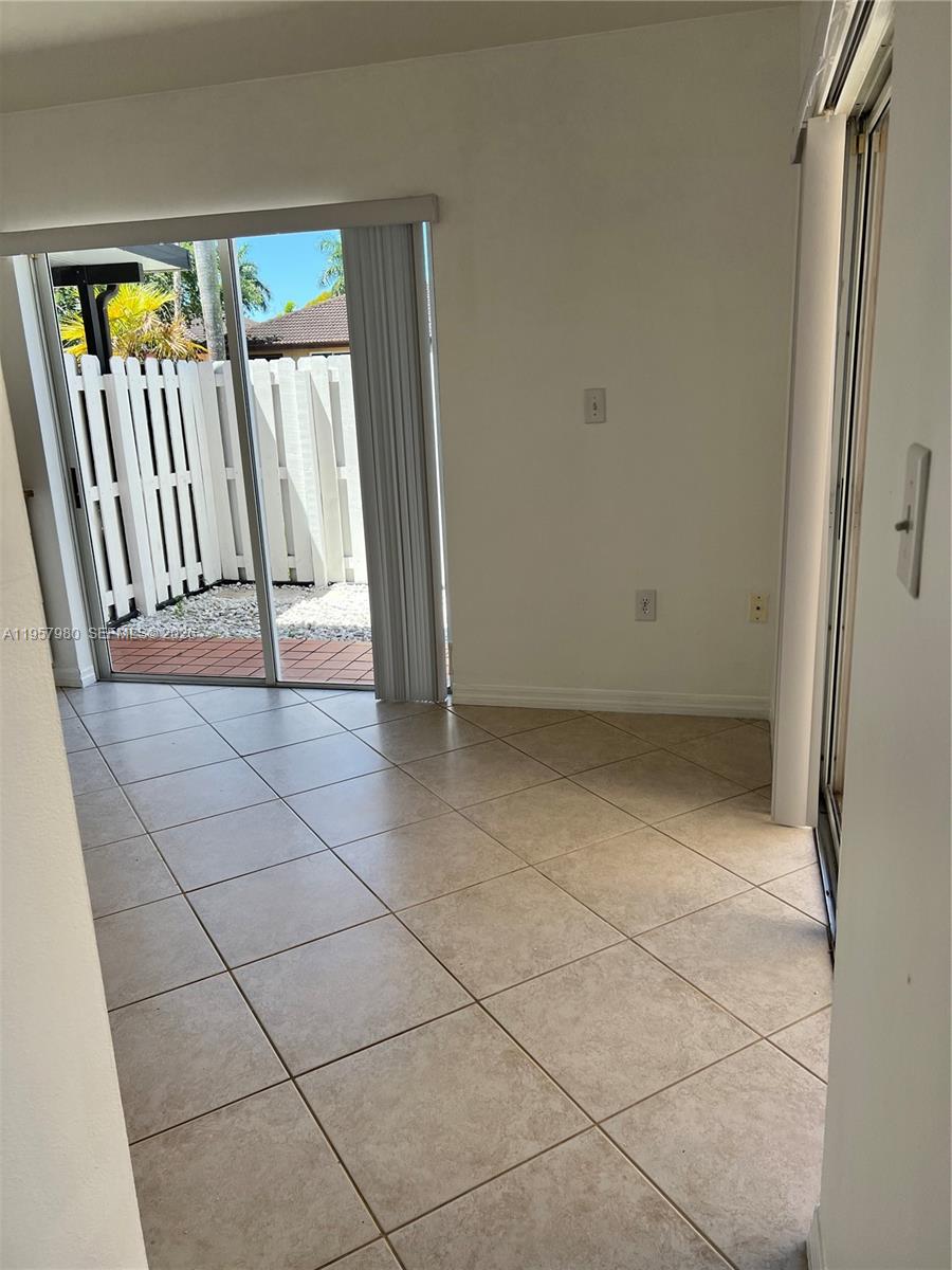 3810 Southwest 153rd Place Miami, FL 33185 - Photo 13 of 37
