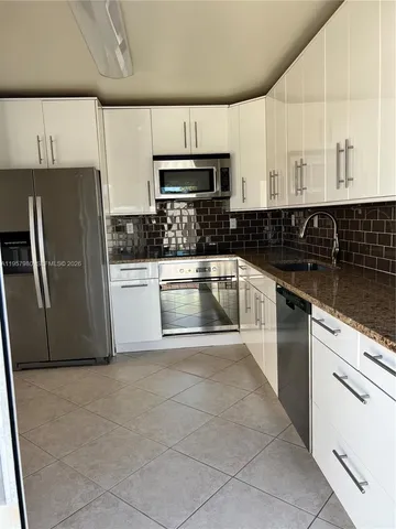 $2,975 | 3810 Southwest 153rd Place, Miami, FL 33185