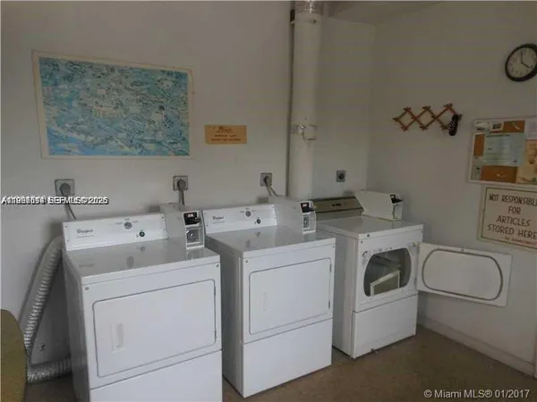 $1,550 | 348 South Federal Highway, Unit 11, Dania Beach, FL 33004