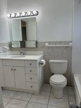 $1,550 | 348 South Federal Highway, Unit 11, Dania Beach, FL 33004