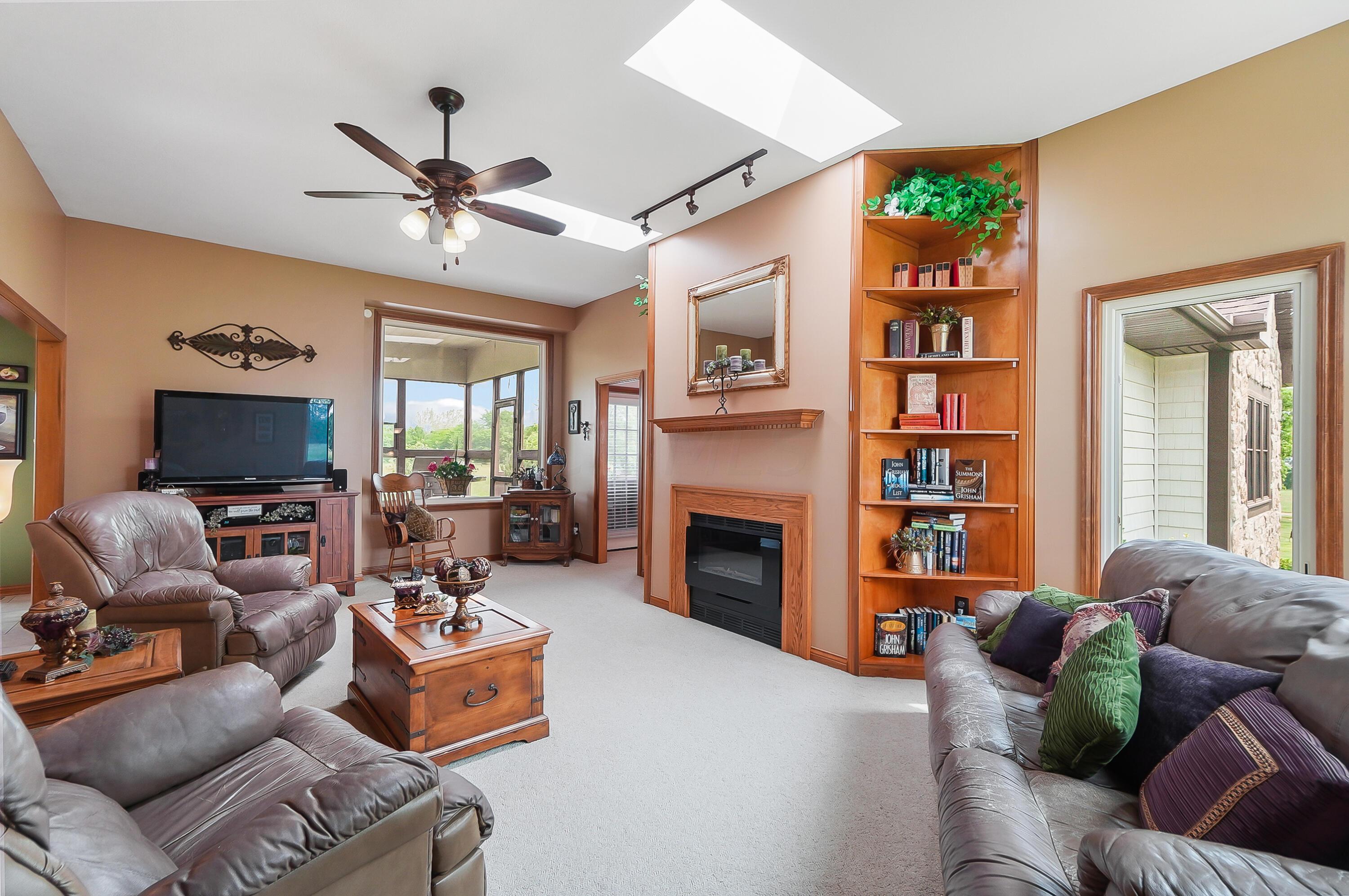 25060 East Liberty Road Raymond, OH 43067 - Photo 19 of 103 0088