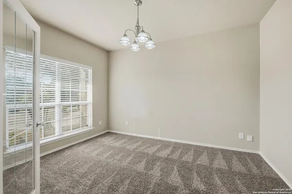 $1,750 | 11647 Zinnia, San Antonio, TX 78245