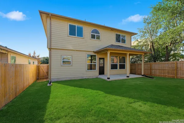 $1,750 | 11647 Zinnia, San Antonio, TX 78245