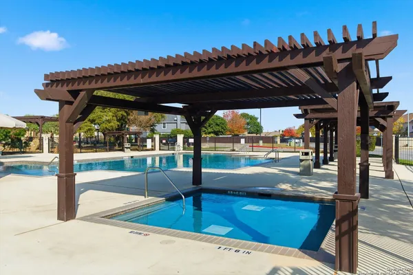 $1,750 | 11647 Zinnia, San Antonio, TX 78245