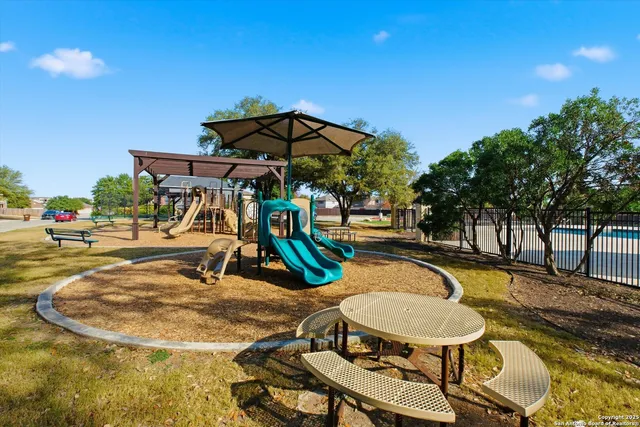 $2,150 | 11647 Zinnia, San Antonio, TX 78245