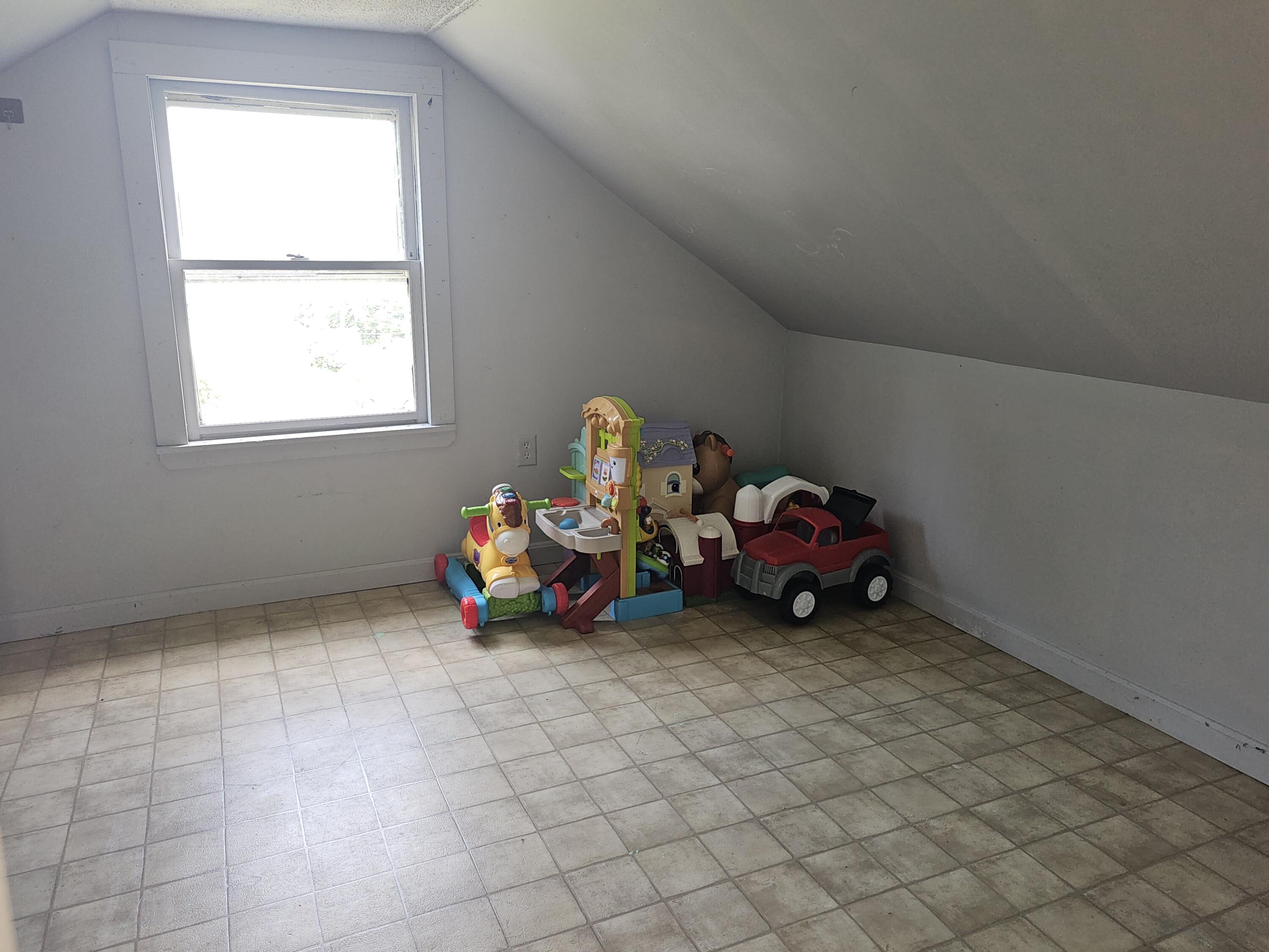 32 Front Street Sumner, ME 04292 - Photo 15 of 27