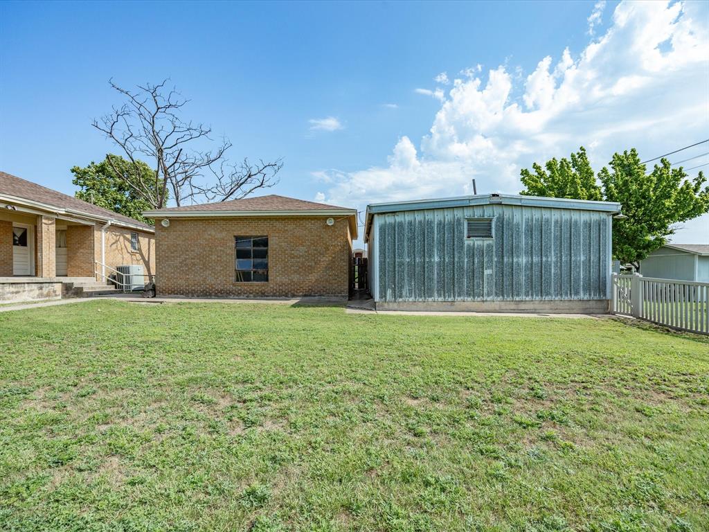901 South College Avenue Decatur, TX 76234 - Photo 28 of 38