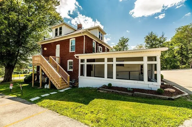 $1,100 | 1805 Philadelphia Street, Unit A, Indiana, PA 15701