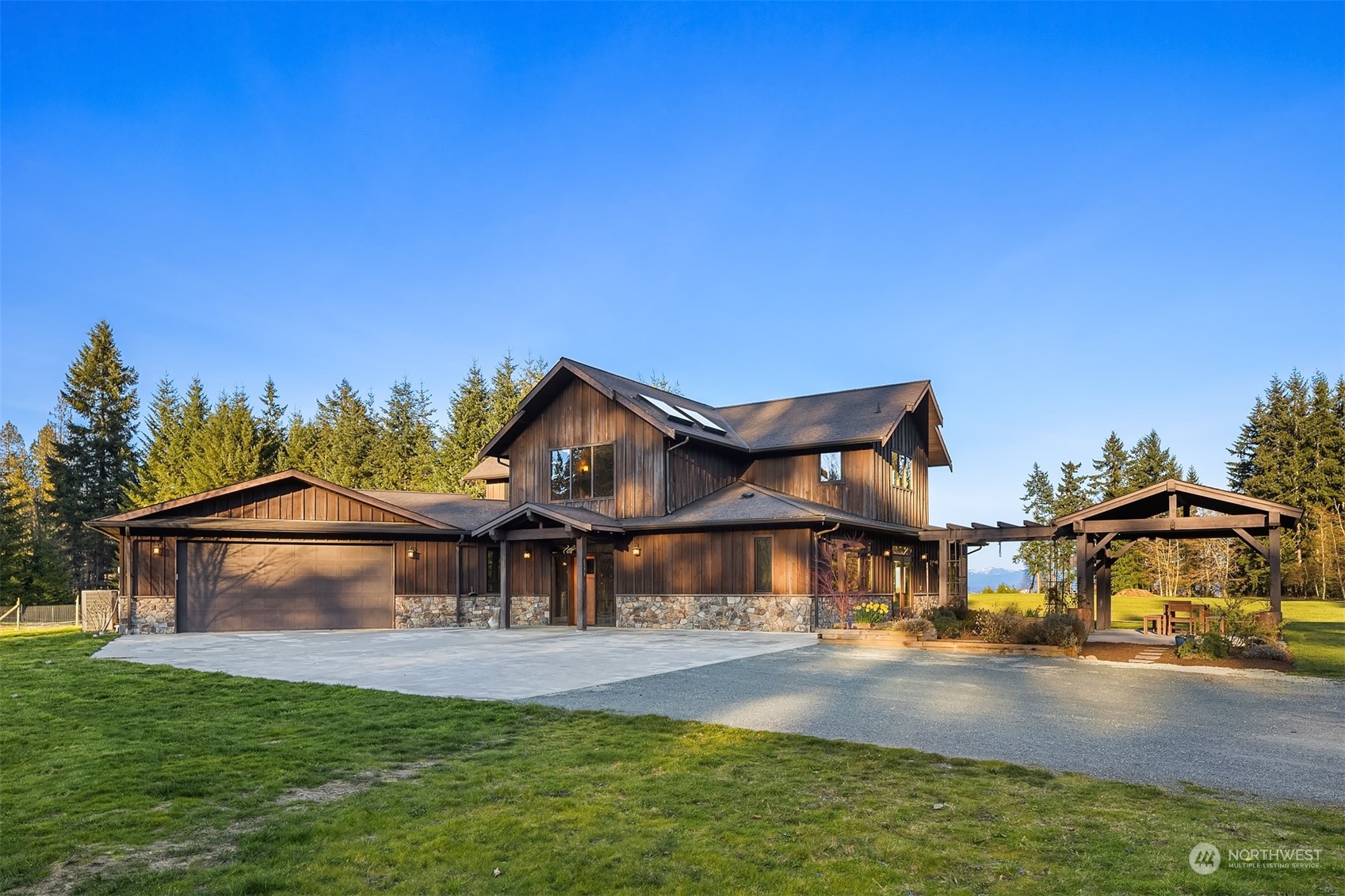 6571 Heggeness Road Clinton, WA 98236 - Photo 1 of 40 Gallery Image 1