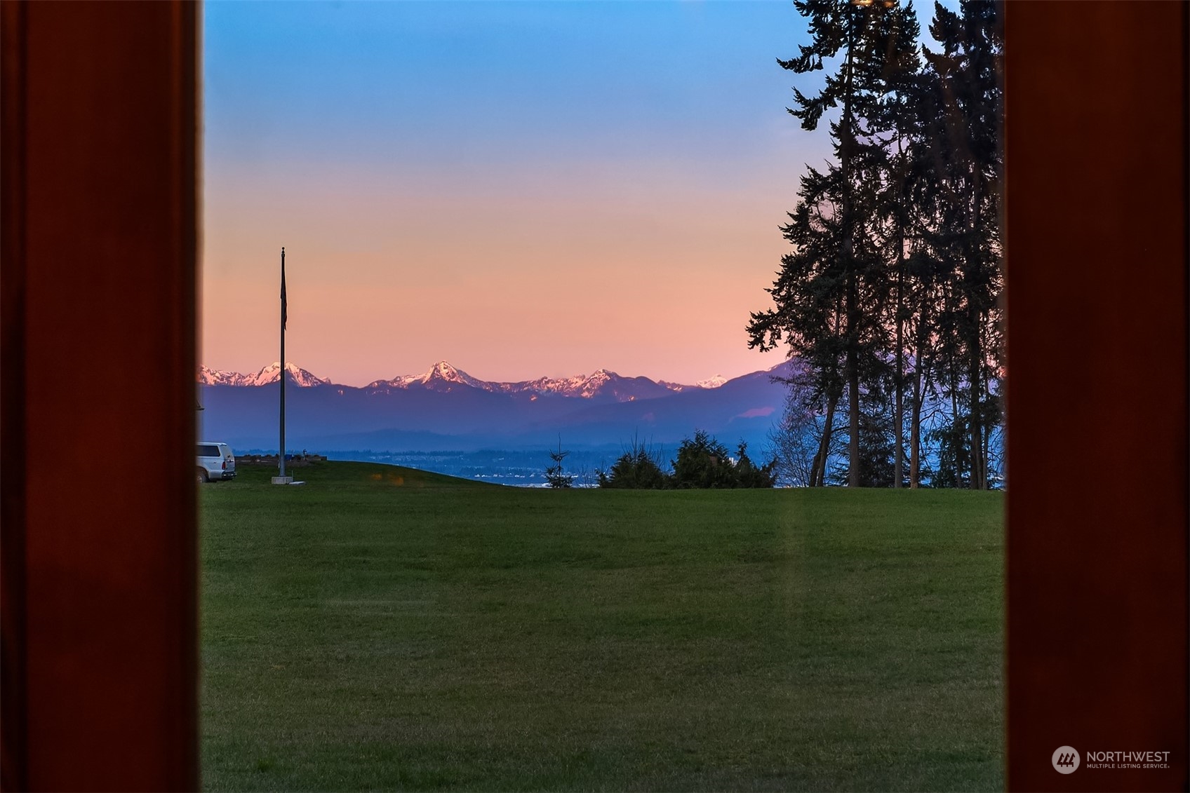 6571 Heggeness Road Clinton, WA 98236 - Photo 11 of 40 Gallery Image 11