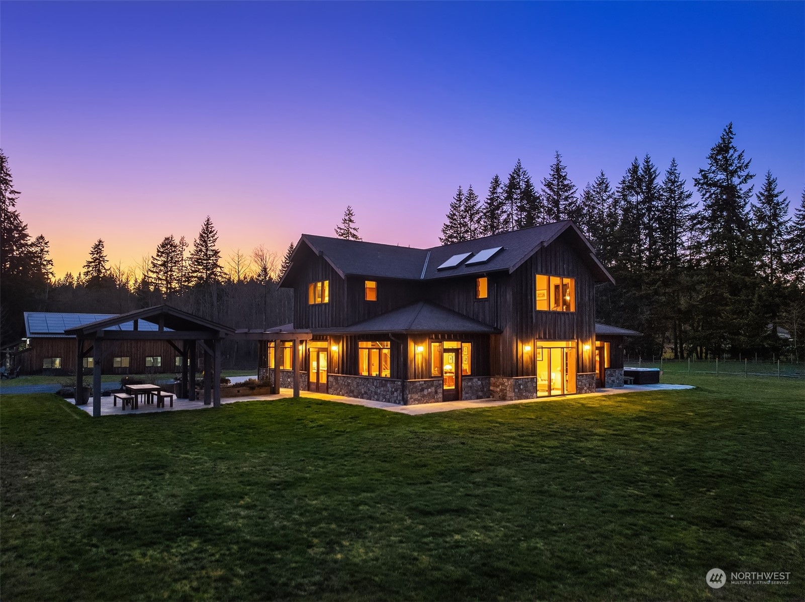 6571 Heggeness Road Clinton, WA 98236 - Photo 8 of 40 Gallery Image 8