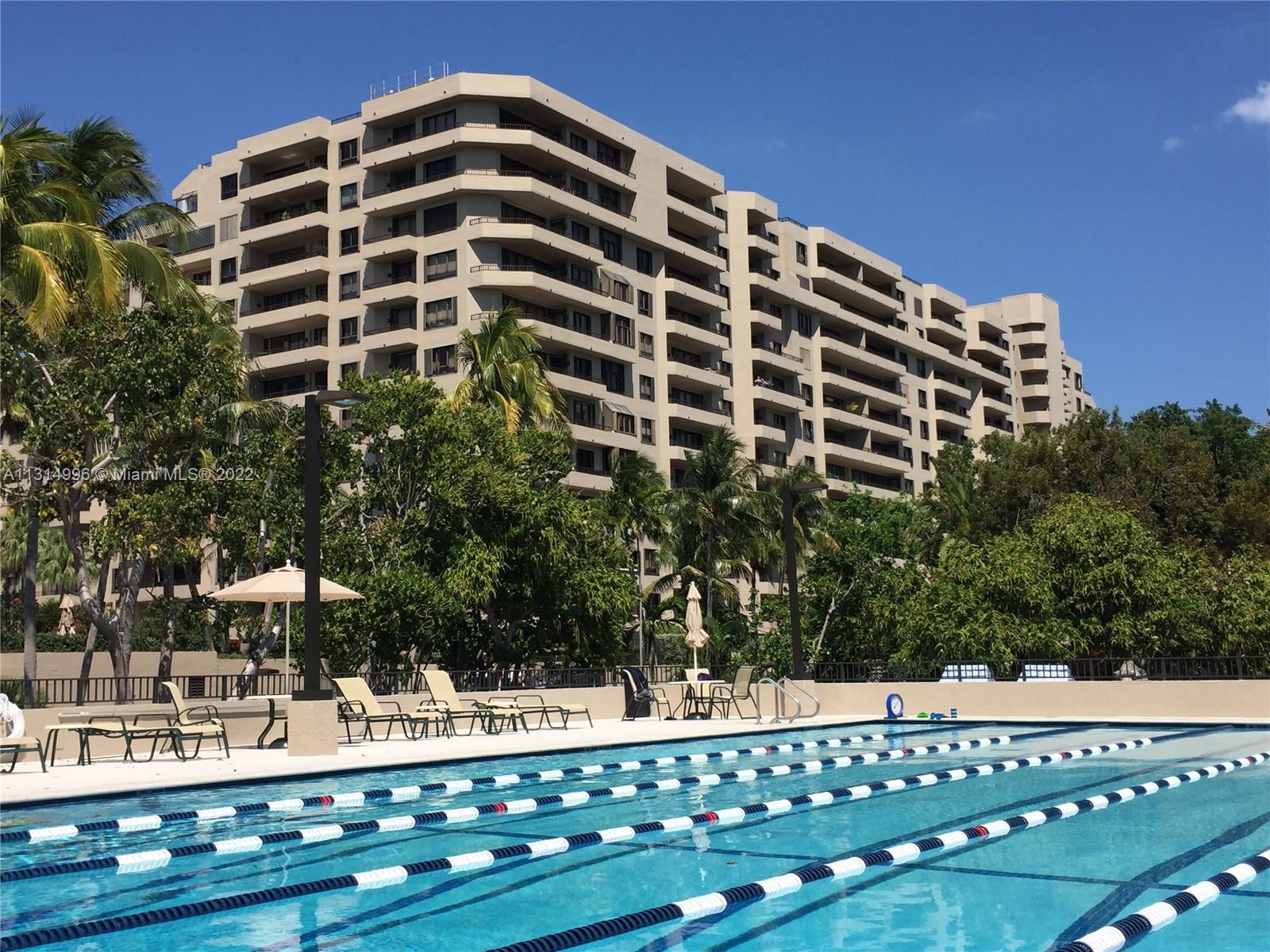 151 Crandon Boulevard, Unit 439 Key Biscayne, FL 33149 - Photo 22 of 24 a view of a large building