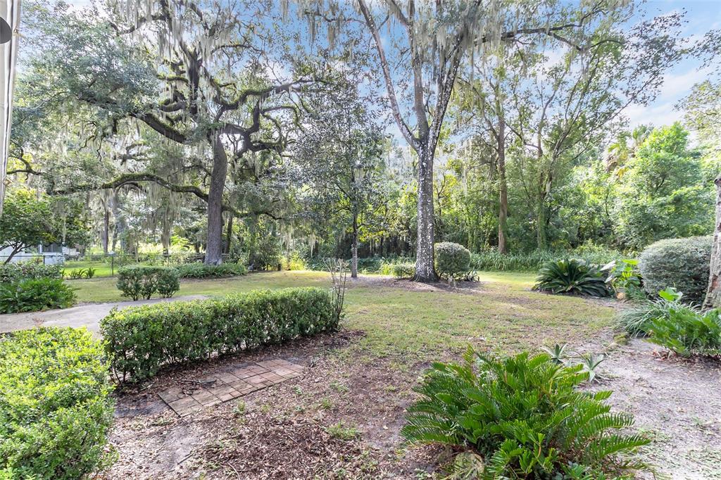 432 Hickory Road Apopka, FL 32712 - Photo 10 of 34 Gallery Image 10