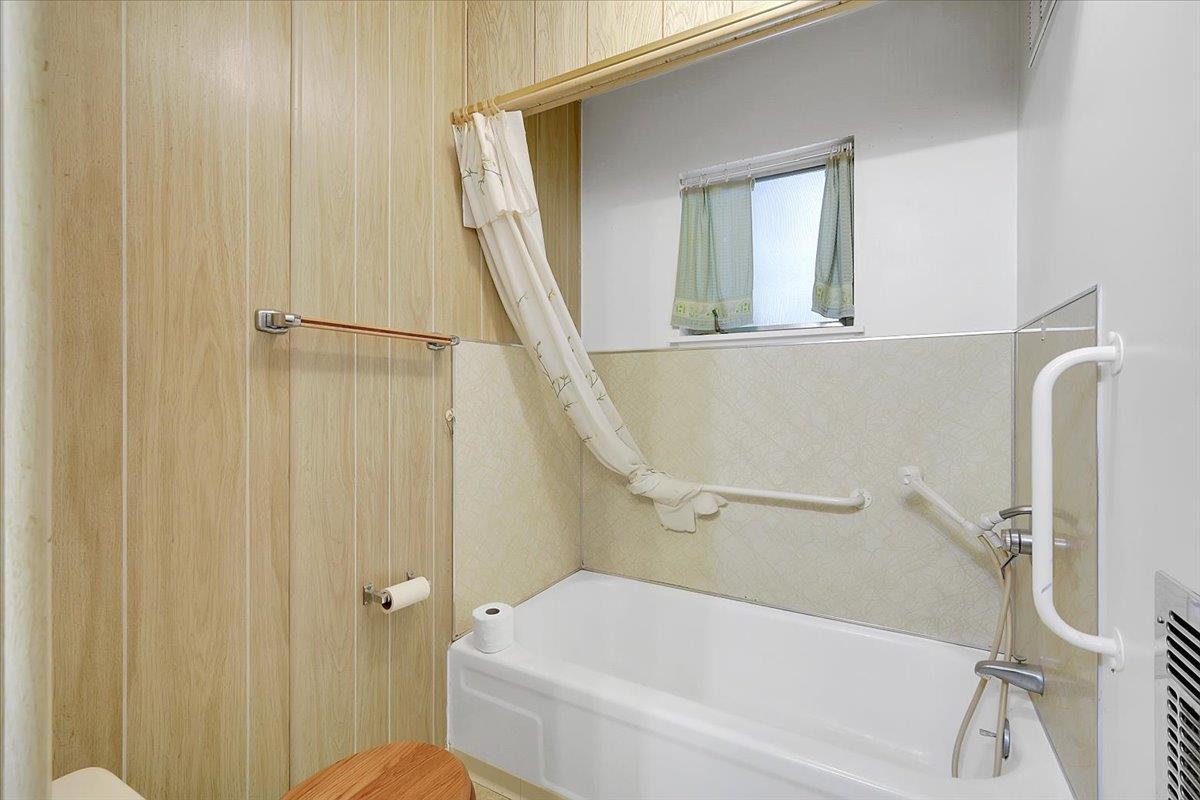 2060 Locust Street Sutter, CA 95982 - Photo 17 of 61 MAIN HOUSE PRIMARY BATHROOM ATTACHED TO MAIN BEDROOM