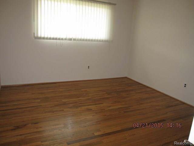 42957 Versailles Road Canton, MI 48187 - Photo 8 of 12