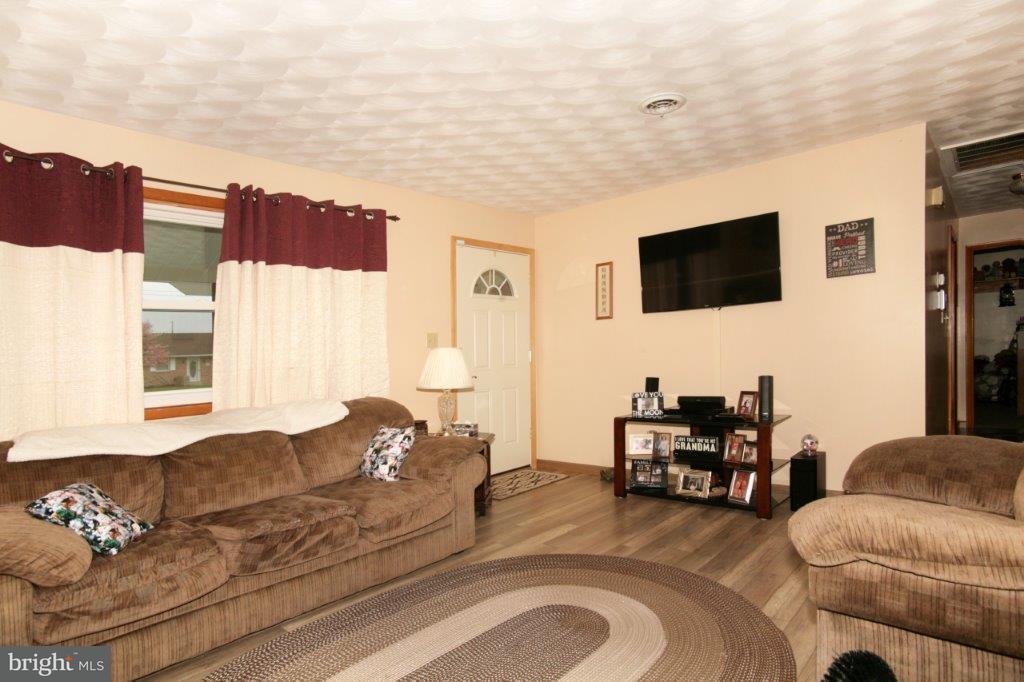 1317 Birch Road Lebanon, PA 17042 - Photo 2 of 45 Gallery Image 2