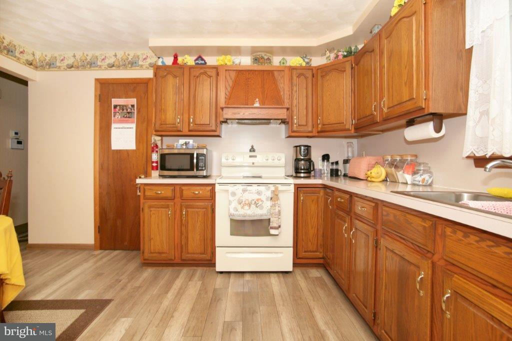 1317 Birch Road Lebanon, PA 17042 - Photo 6 of 45 Gallery Image 6