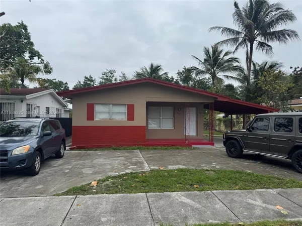 $2,400 | 573 Northwest 113th Street, Unit 573, Miami Shores, FL 33168