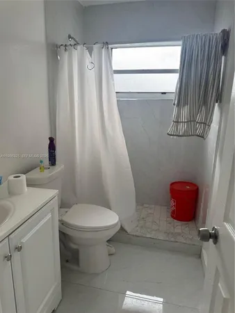 $2,400 | 573 Northwest 113th Street, Unit 573, Miami Shores, FL 33168