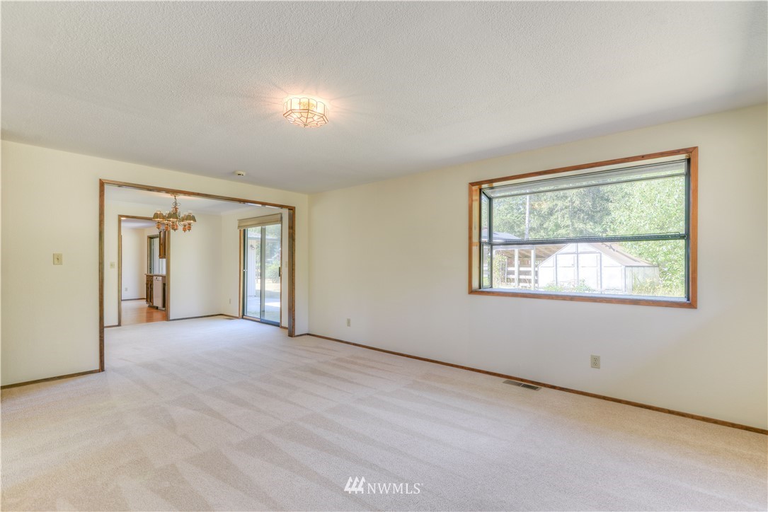 11209 Littlerock Road Southwest Olympia, WA 98512 - Photo 14 of 36 Gallery Image 14