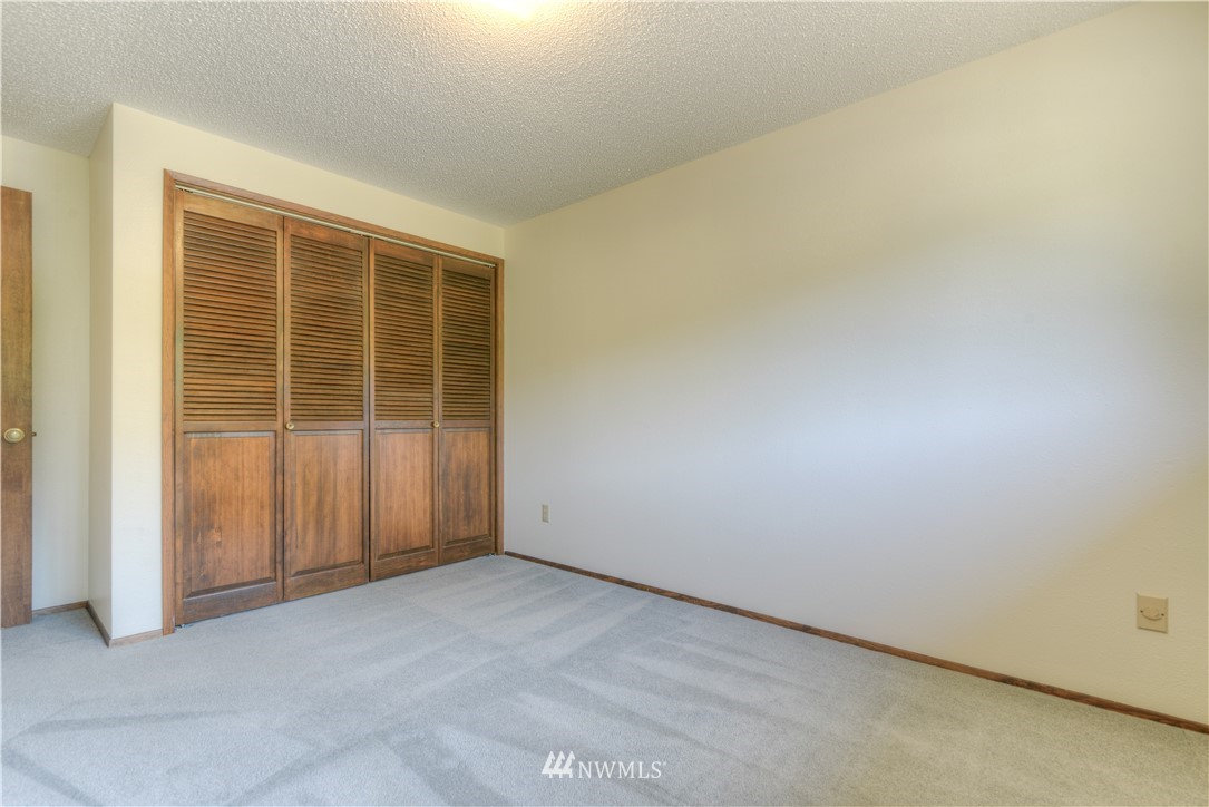 11209 Littlerock Road Southwest Olympia, WA 98512 - Photo 16 of 36 Gallery Image 16