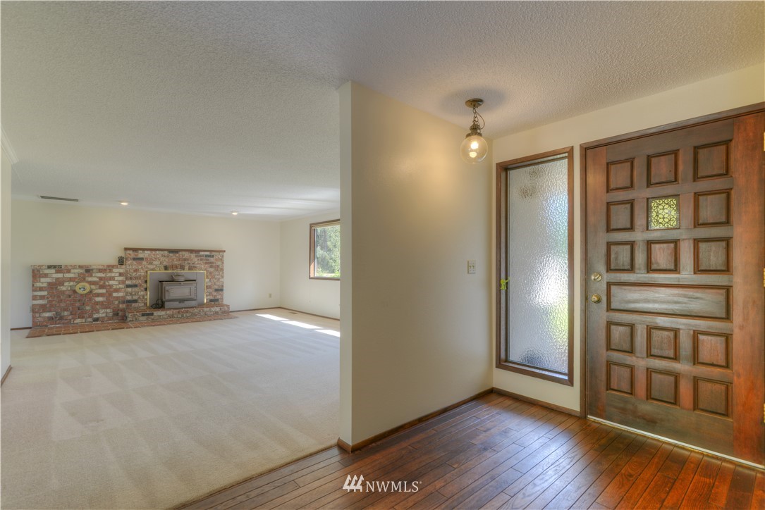 11209 Littlerock Road Southwest Olympia, WA 98512 - Photo 3 of 36 Gallery Image 3