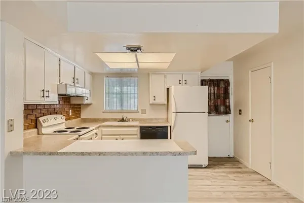 $1,375 | 5957 Vegas Drive, Las Vegas, NV 89108