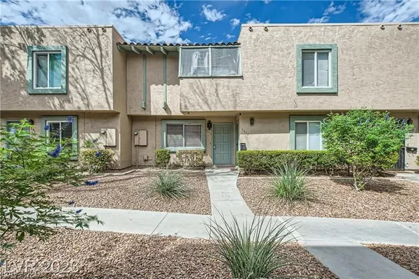 $1,375 | 5957 Vegas Drive, Las Vegas, NV 89108