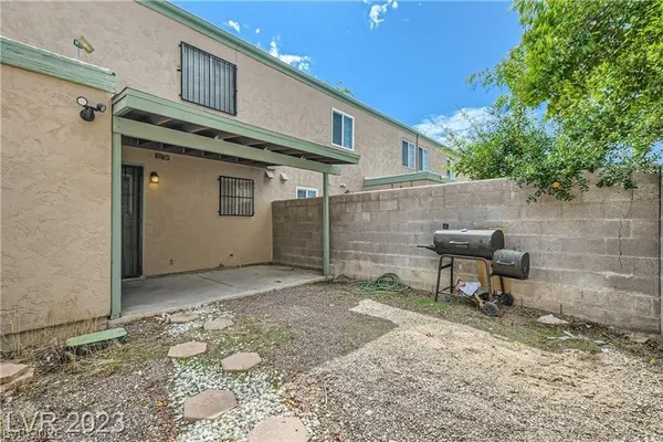 $1,375 | 5957 Vegas Drive, Las Vegas, NV 89108