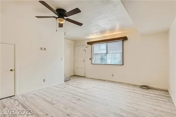 $1,375 | 5957 Vegas Drive, Las Vegas, NV 89108