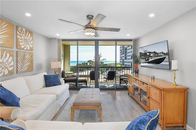 $3,300 | 9500 South Ocean Drive, Unit 307, Jensen Beach, FL 34957
