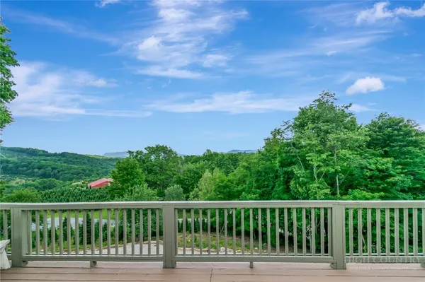 $479,000 | 90 Rabbit Hill Lane, Newland, NC 28657