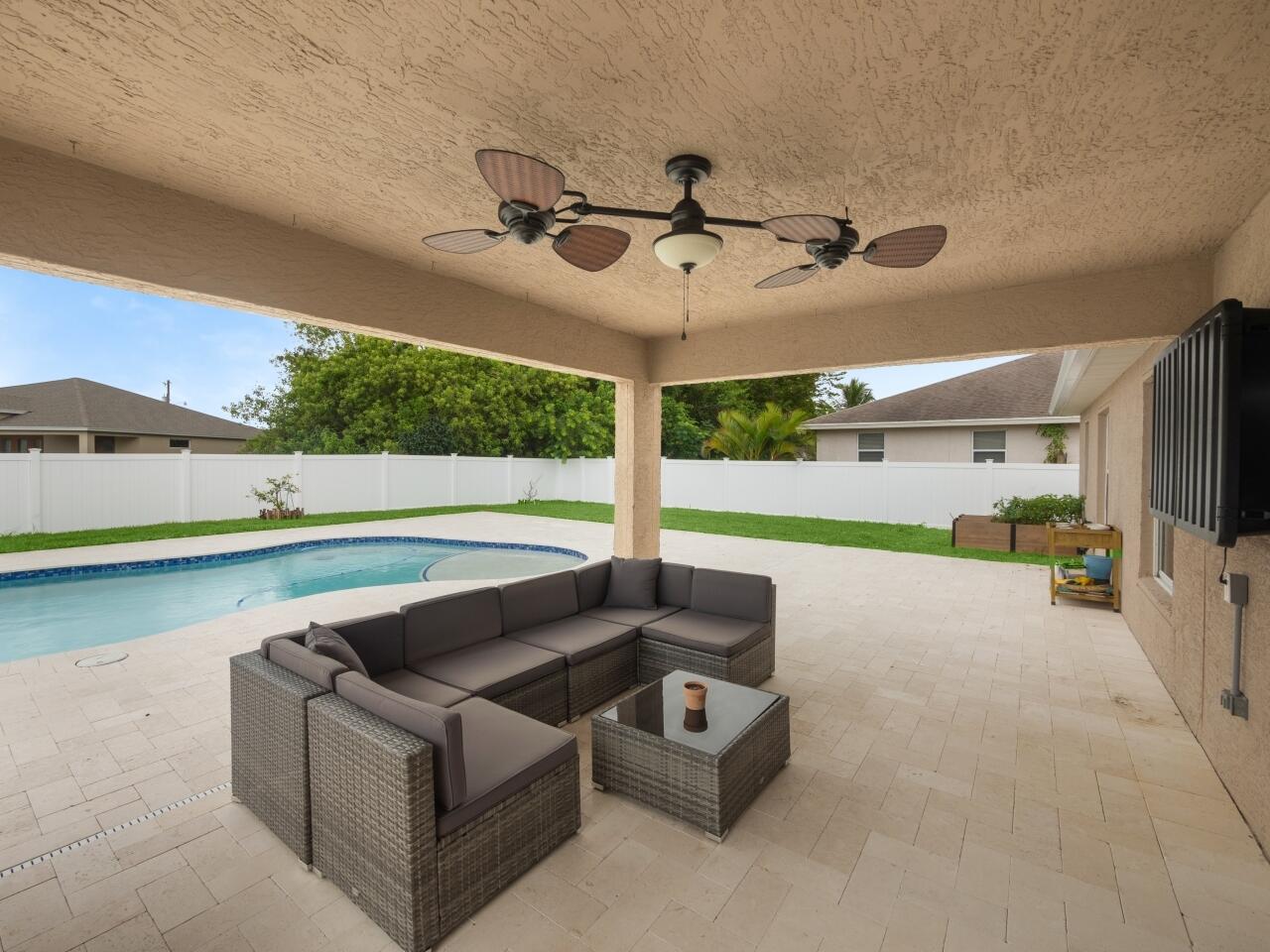 4285 Southwest Jarmer Road Port St. Lucie, FL 34953 - Photo 27 of 31 018