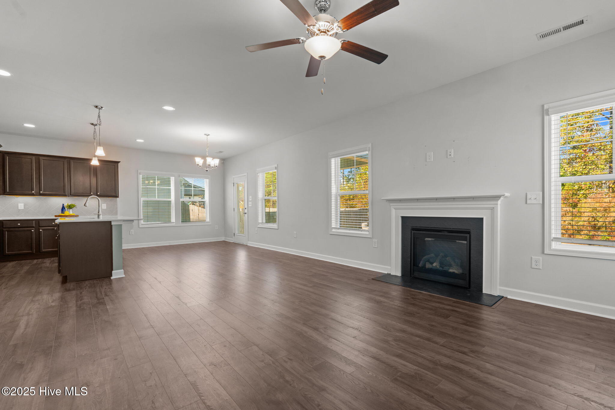 3095 Wilton Way Vass, NC 28394 - Photo 11 of 24 Living room