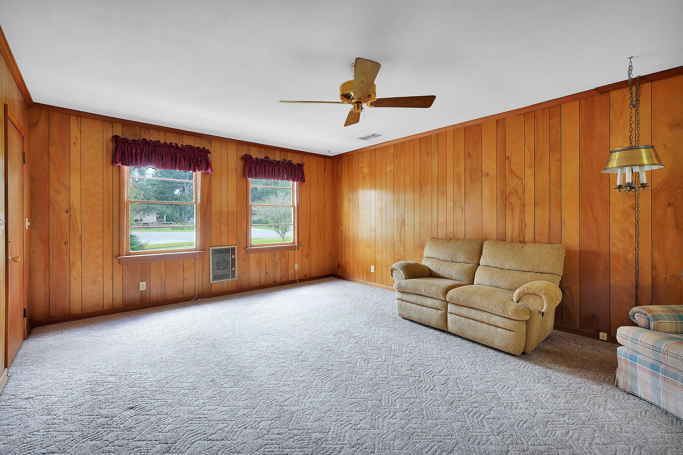 8300 Hogan Road Jacksonville, FL 32216 - Photo 18 of 61 Family Room
