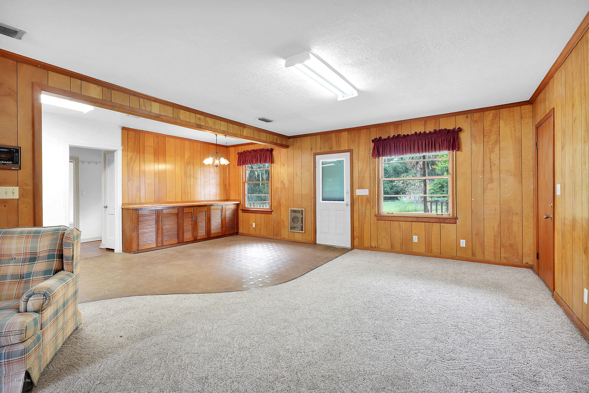 8300 Hogan Road Jacksonville, FL 32216 - Photo 20 of 61 Family Room Built Ins