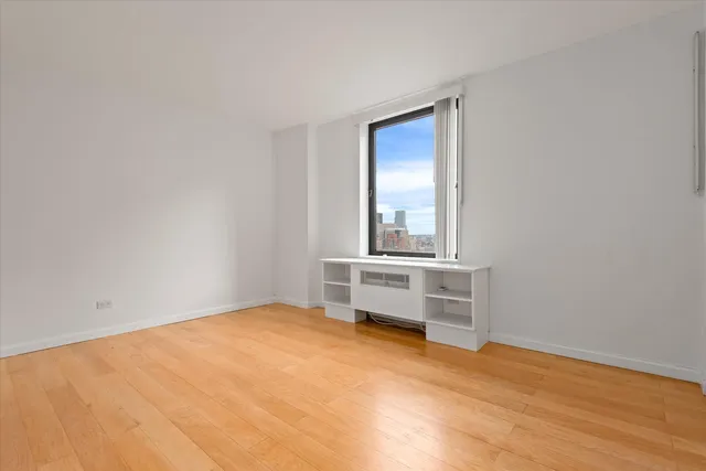 $1,490,000 | 1601 3rd Avenue, Unit 23K | Upper East Side