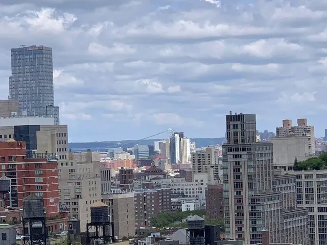 $1,490,000 | 1601 3rd Avenue, Unit 23K | Upper East Side