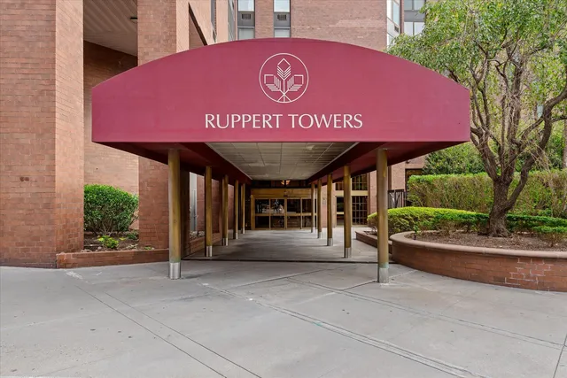 $1,490,000 | 1601 3rd Avenue, Unit 23K | Upper East Side