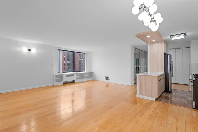$1,490,000 | 1601 3rd Avenue, Unit 23K | Upper East Side
