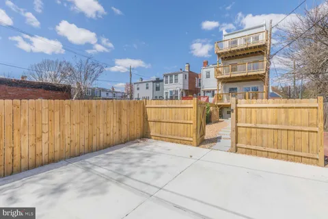 $699,900 | 424 Taylor Street Northwest, Unit 1, Washington, DC 20011