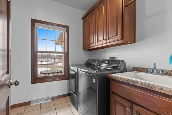 $549,900 | 3405 Hawk Ridge Trail, Green Bay, WI 54313